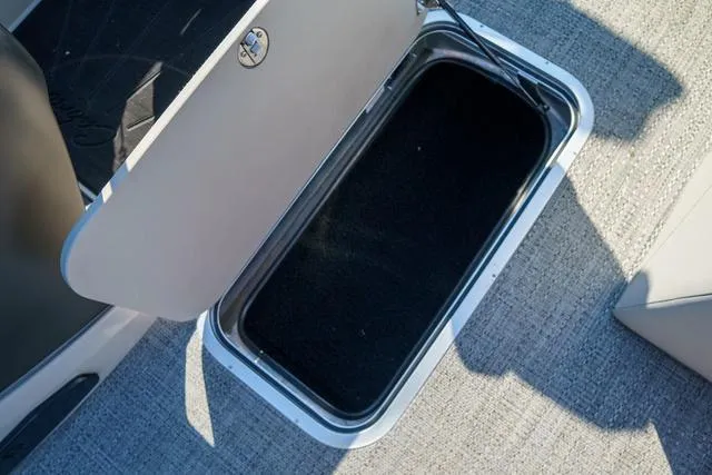 Slide: The Image of Barletta Cabrio C22U 2024 - 14