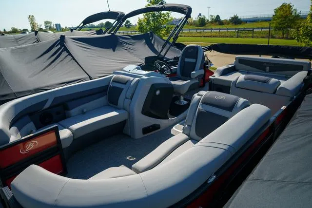 Slide: The Image of Barletta Cabrio C22U 2024 - 6