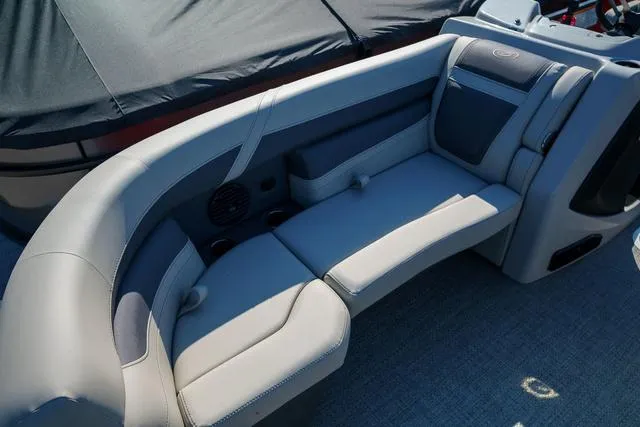 Slide: The Image of Barletta Cabrio C22U 2024 - 9