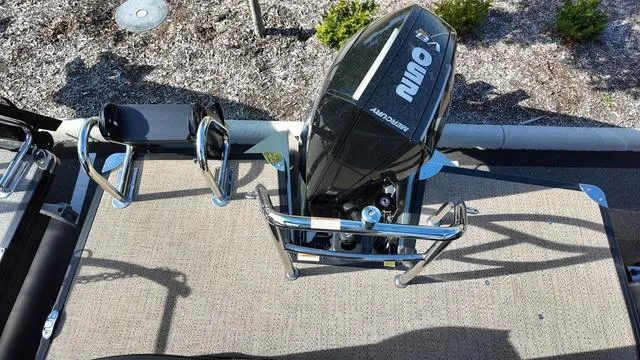 Slide: The Image of Barletta Cabrio C24Q 2024 - 23