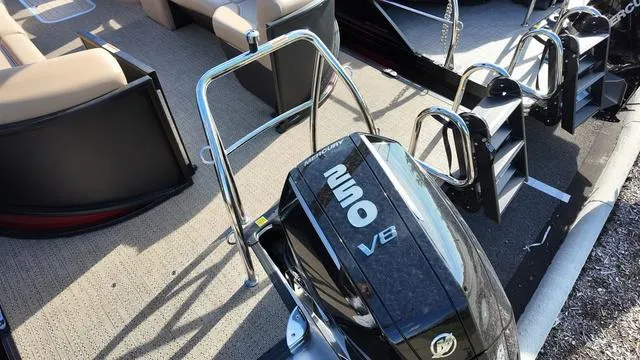 Slide: The Image of Barletta Cabrio C24Q 2024 - 24