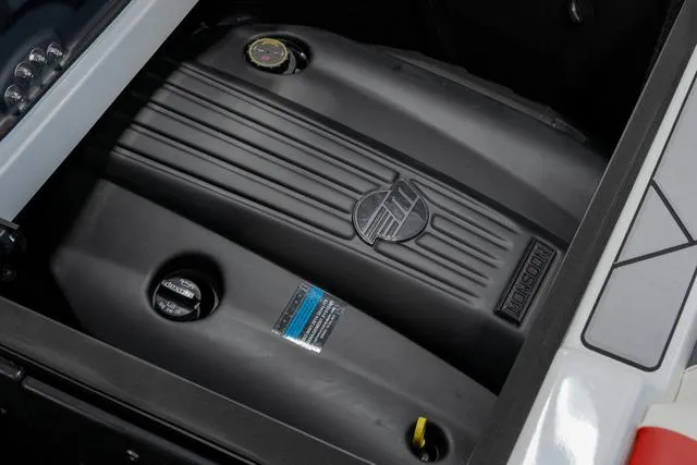 Slide: The Image of 2024 Malibu 23 LSV boat interior with modern design and advanced features. - 15