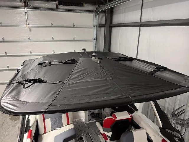 Slide: The Image of 2024 Malibu 23 LSV maximum capacities label: 16 persons or 2256 lbs. - 40