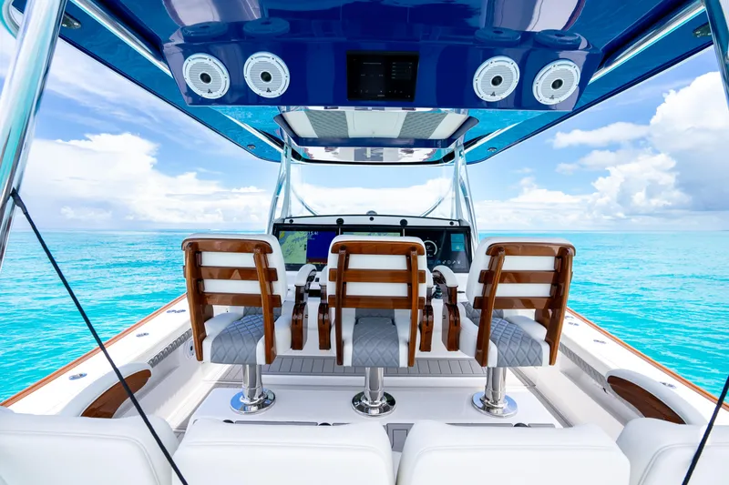 Slide: The Image of 2023 Front Runner 47 Center Console boat interior with ocean view. - 23