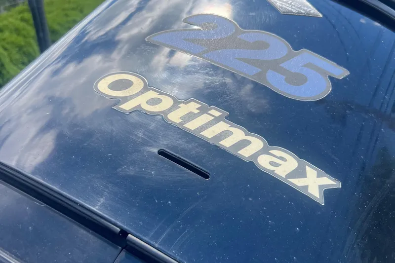 Slide: The Image of 2006 Sea Fox 236 Center Console boat with 225 Optimax engine - 8