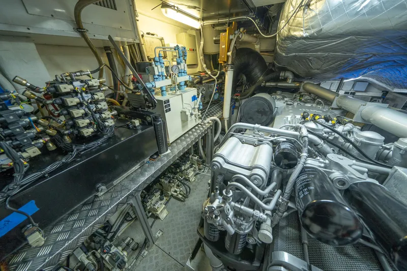 Slide: The Image of Pershing 92 2012 - 83