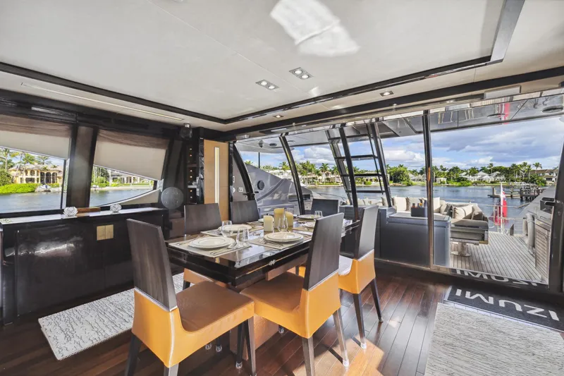 Slide: The Image of Luxurious dining area on the 2008 Palmer Johnson 120 Sports Cruiser yacht. - 29