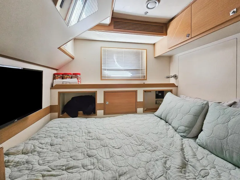 Slide: The Image of Palmer Johnson 124 Sports Cruiser 2008 - 65