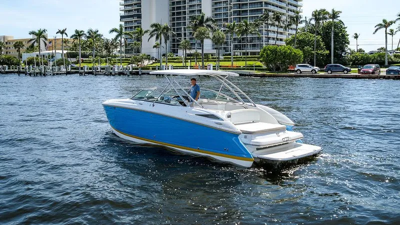 Slide: The Image of 2014 Cobalt - Exterior profile on the water - 4