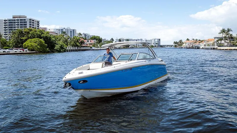 Slide: The Image of 2014 Cobalt - Exterior profile on the water - 7