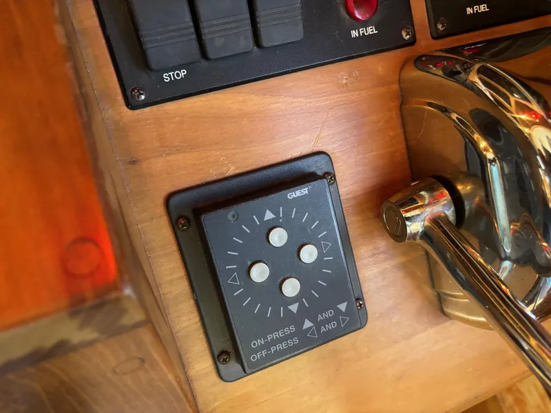Slide: The Image of Control panel of a 2004 Sabreline 36 Sedan boat. - 34
