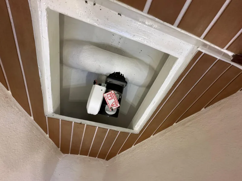 Slide: The Image of Ceiling-mounted equipment in a 1992 Custom Hueneme Boat Works vessel. - 32