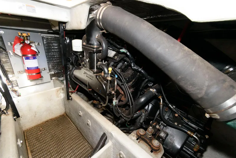 Slide: The Image of Engine compartment of 2003 Meridian 381 Sedan with fire extinguisher. - 20