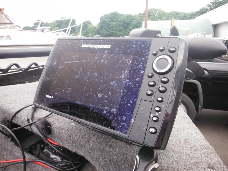 Slide: The Image of Fishfinder on a 2018 Lund 1625 Fury XL SS boat. - 15