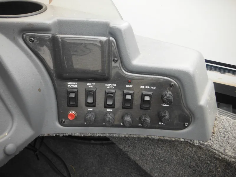 Slide: The Image of Control panel of a 2018 Lund 1625 Fury XL SS boat. - 33