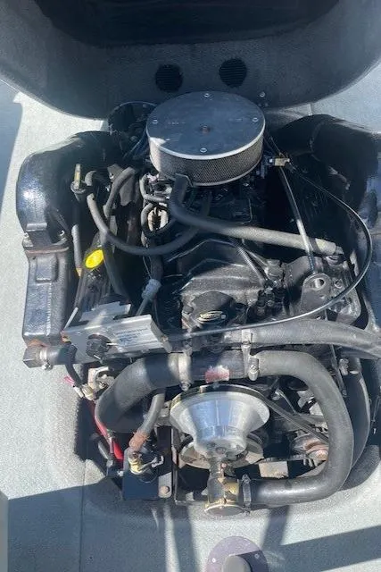 Slide: The Image of 2001 Moomba Mobius SK boat engine in open compartment. - 2