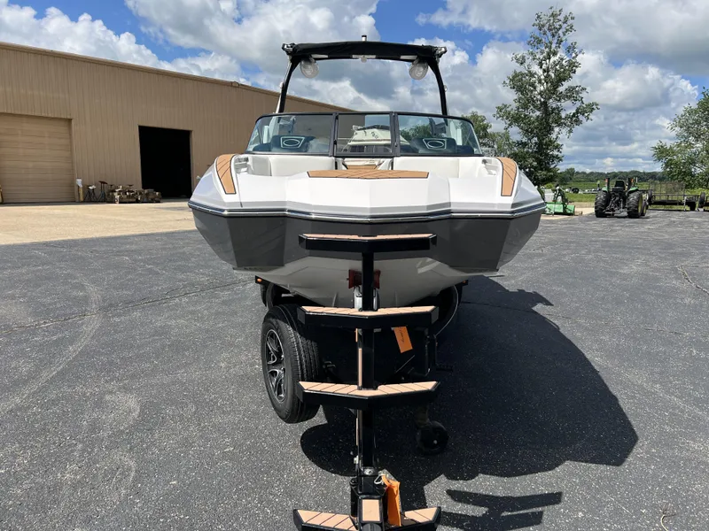 Slide: The Image of Image 4 - 4