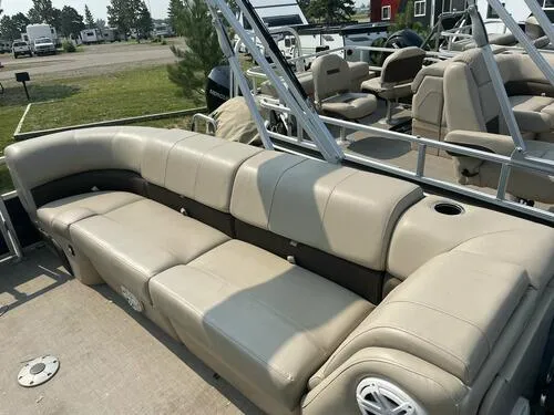 Slide: The Image of 2019 Sun Tracker Party Barge 22 XP3 pontoon boat with beige seating. - 9