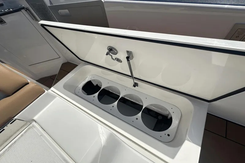 Slide: The Image of Aviara AV36 2022 - 14