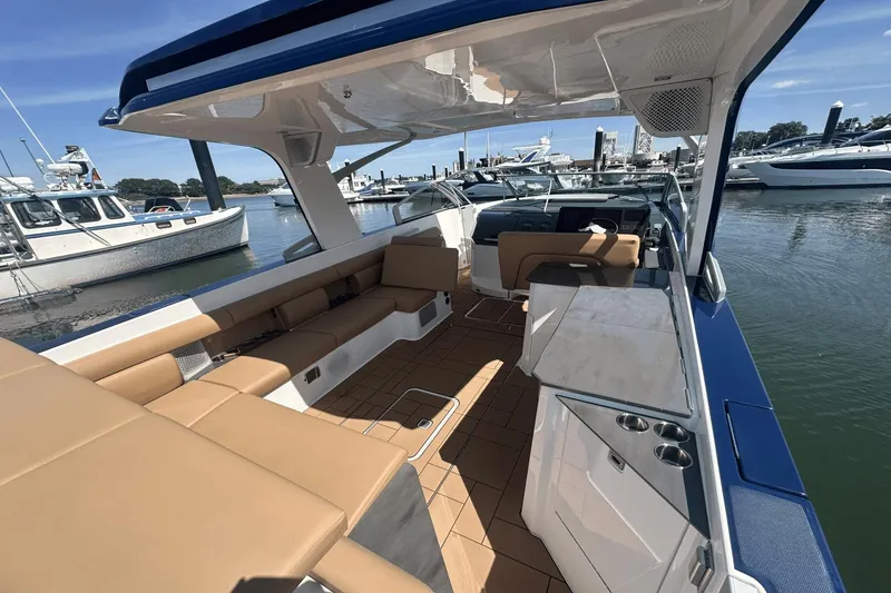 Slide: The Image of Aviara AV36 2022 - 15