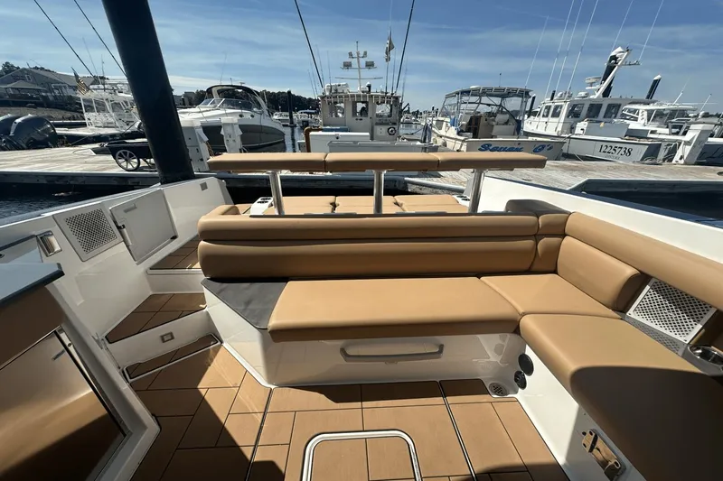 Slide: The Image of Aviara AV36 2022 - 16