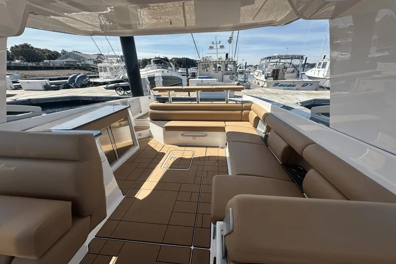 Slide: The Image of Aviara AV36 2022 - 17