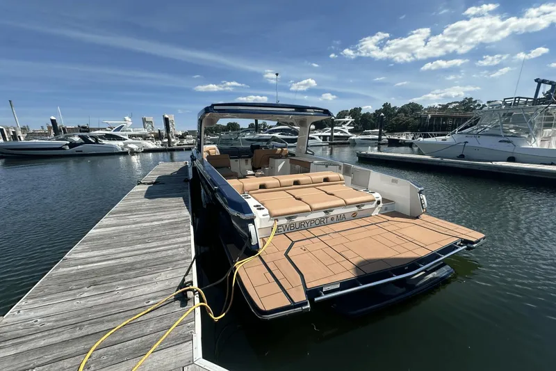 Slide: The Image of Aviara AV36 2022 - 2