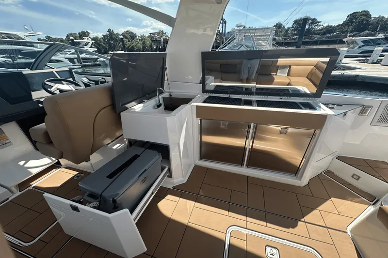 Slide: The Image of Aviara AV36 2022 - 21