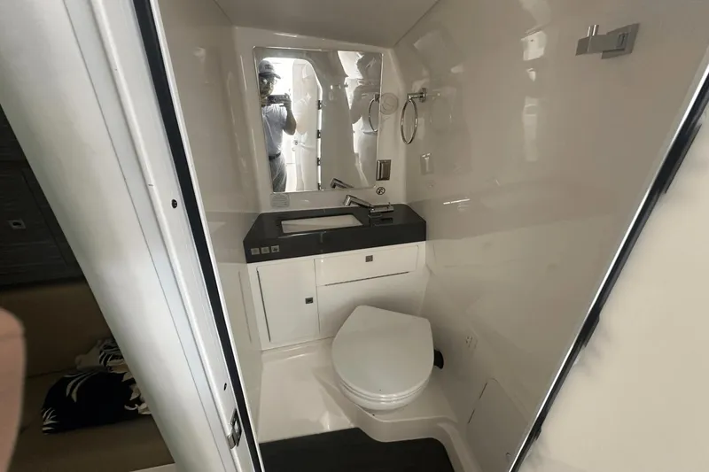 Slide: The Image of Aviara AV36 2022 - 30