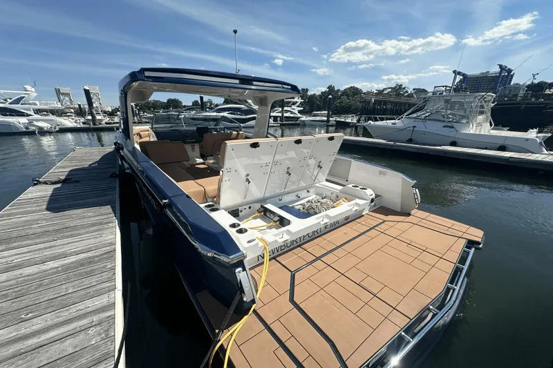 Slide: The Image of Aviara AV36 2022 - 9