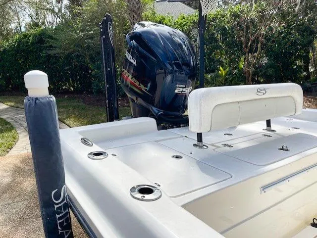 Slide: The Image of 2019 ShearWater 23LTZ boat with Yamaha 250 outboard motor. - 16