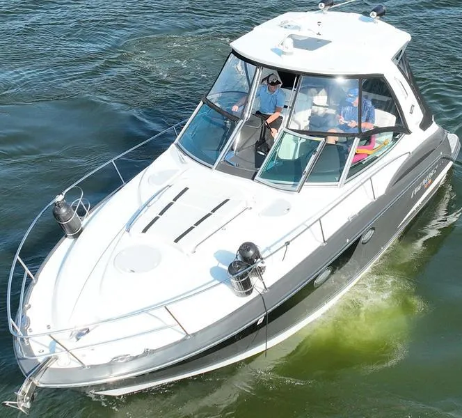 Slide: The Image of Monterey 335 Sport Yacht 2019 - 53