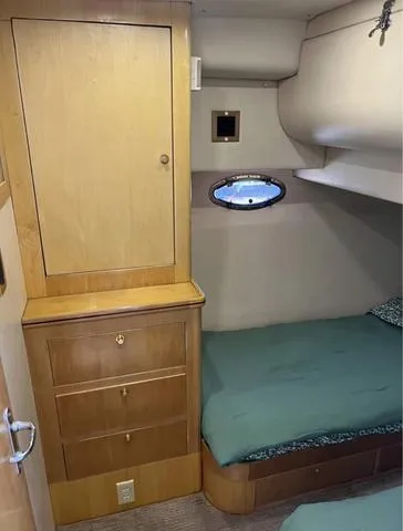 Slide: The Image of Jefferson 4300 International 2003 - 15