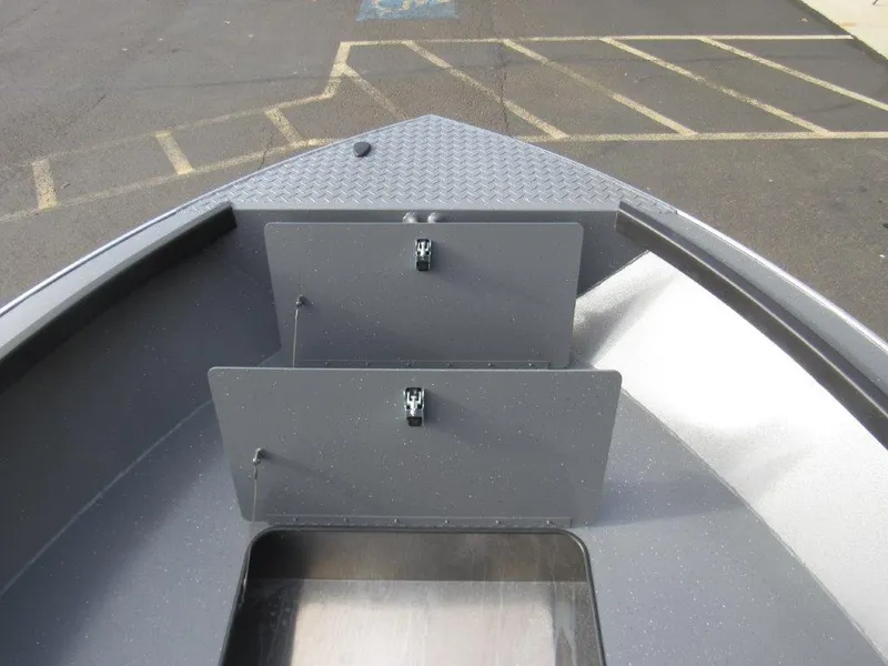 Slide: The Image of Alumaweld Adventurer 20 2026 - 13