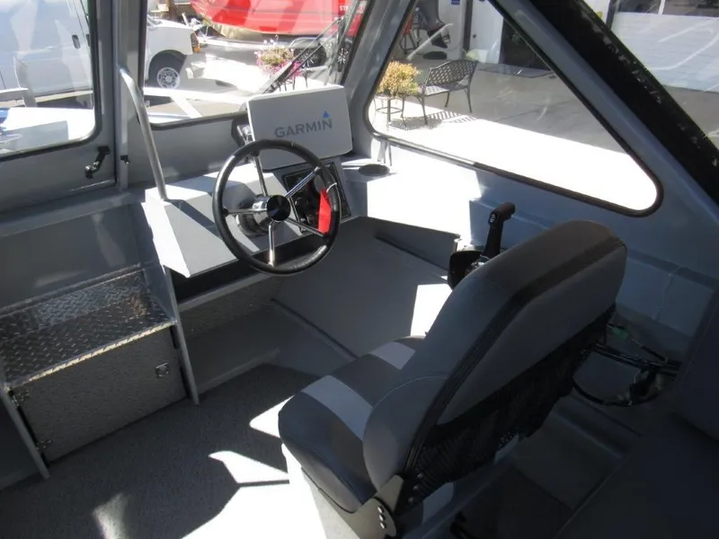 Slide: The Image of Hewescraft 200 ProV ET 2024 - 12