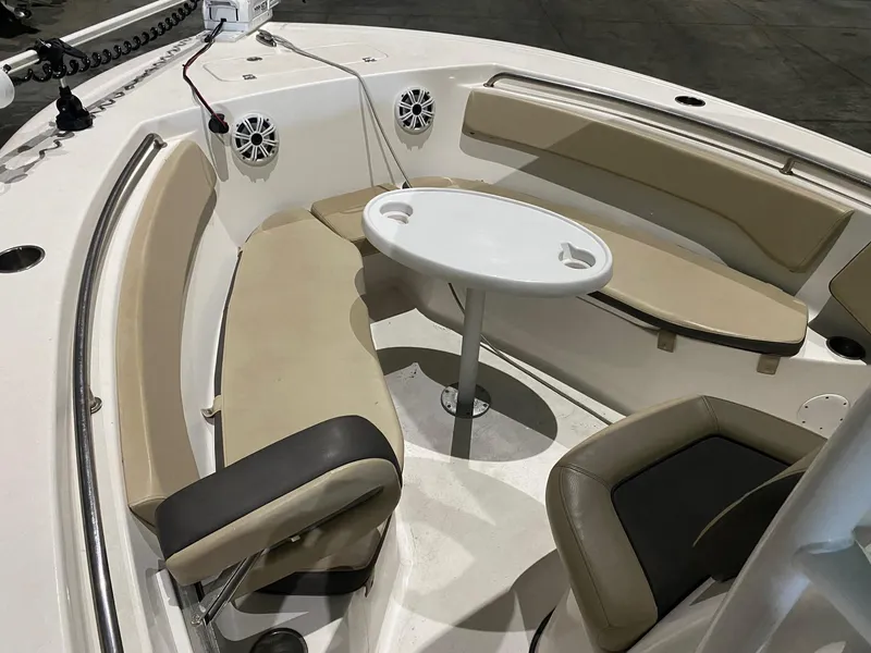 Slide: The Image of Tidewater 220 LXF 2018 - 16