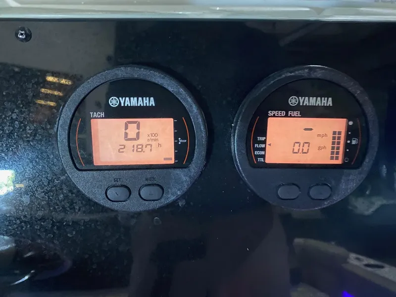 Slide: The Image of Tidewater 220 LXF 2018 - 20