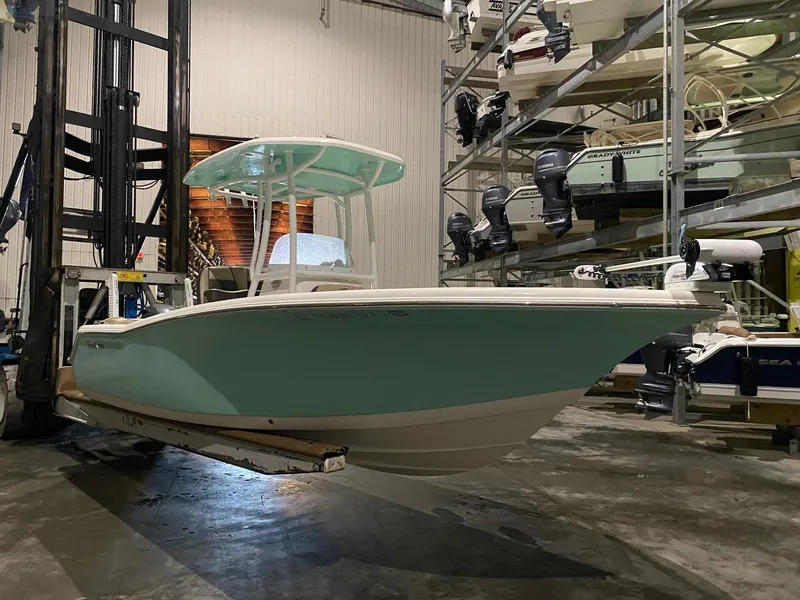 Slide: The Image of Tidewater 220 LXF 2018 - 6