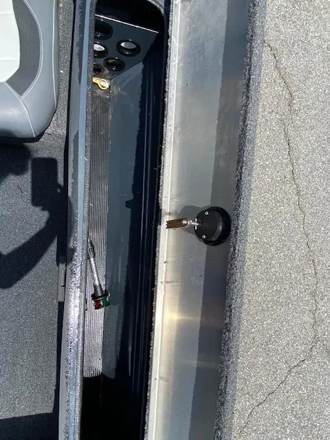 Slide: The Image of Lowe Legacy RX 18 LE 2021 - 10