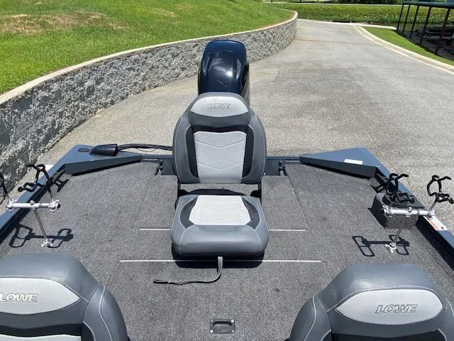 Slide: The Image of Lowe Legacy RX 18 LE 2021 - 9