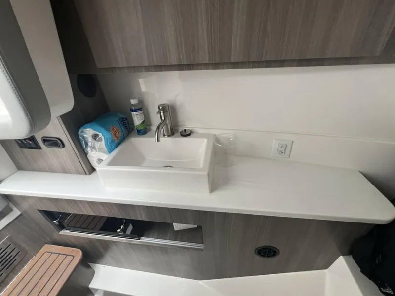 Slide: The Image of Regal LX36 2023 - 20