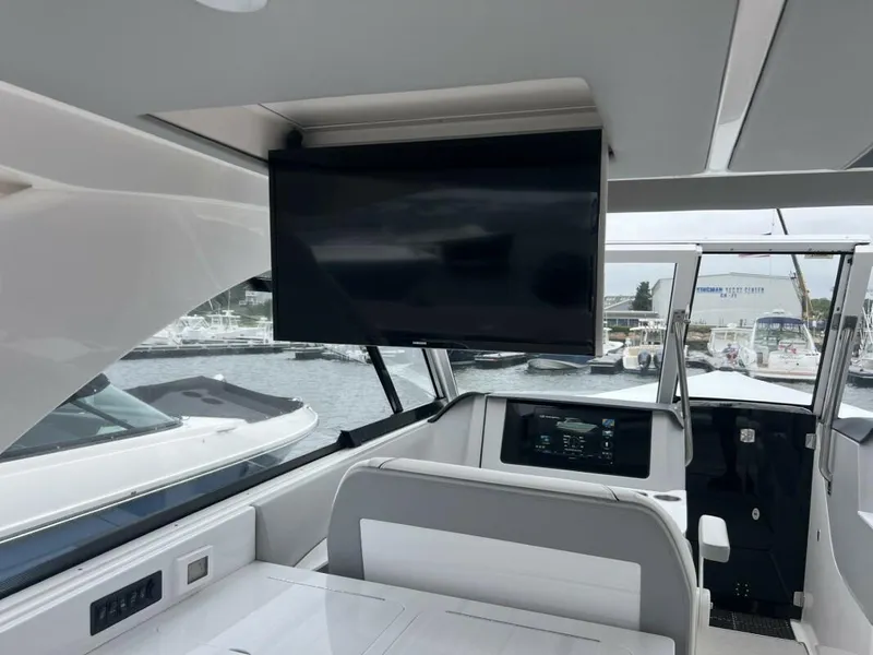 Slide: The Image of Regal LX36 2023 - 24