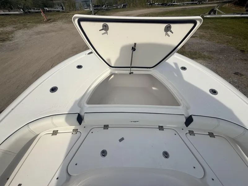 Slide: The Image of Tidewater 2500 Carolina Bay 2024 - 50