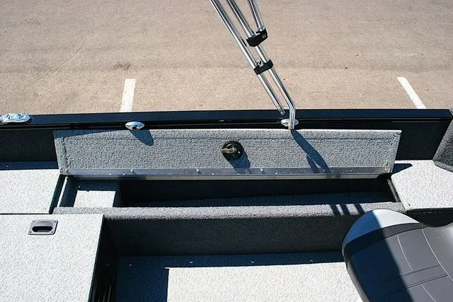 Slide: The Image of Lund 1650 Angler Sport 2024 - 12