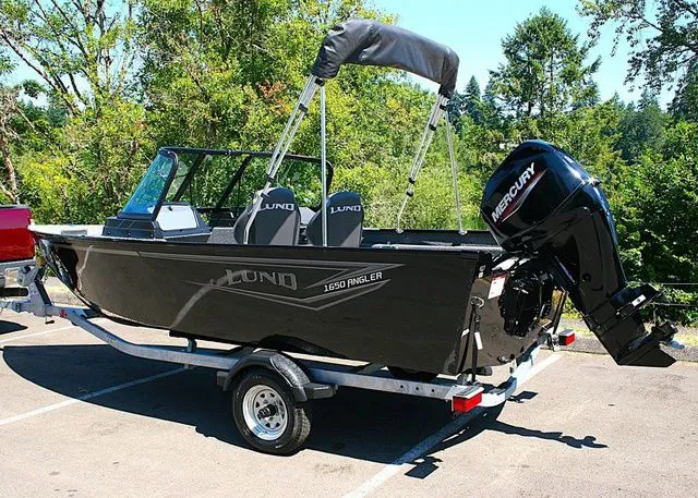 Slide: The Image of Lund 1650 Angler Sport 2024 - 3