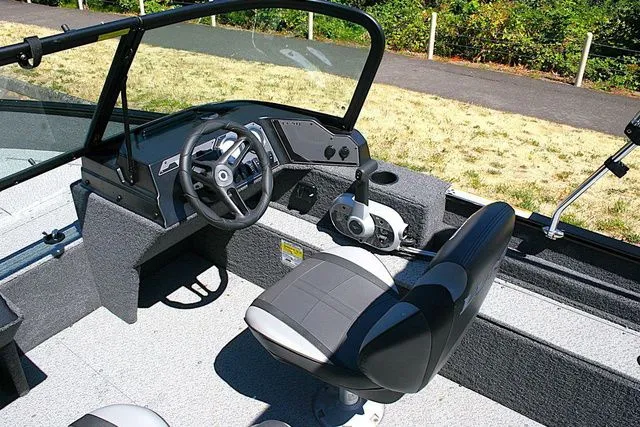 Slide: The Image of Lund 1650 Angler Sport 2024 - 6