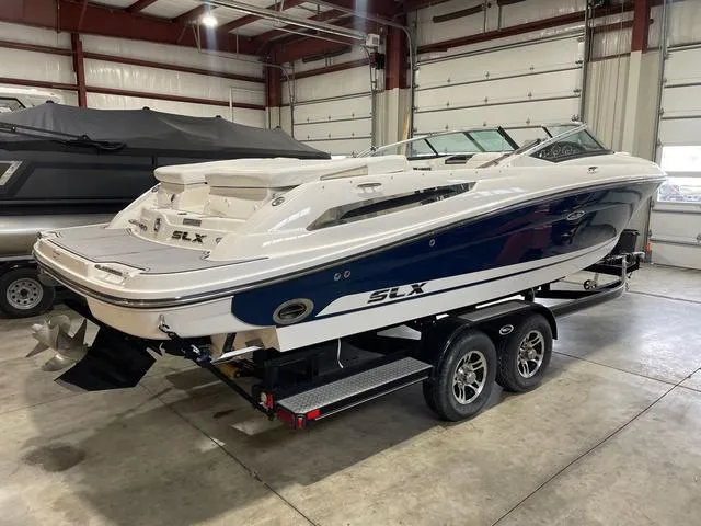 Slide: The Image of Sea Ray 250 SLX 2016 - 4
