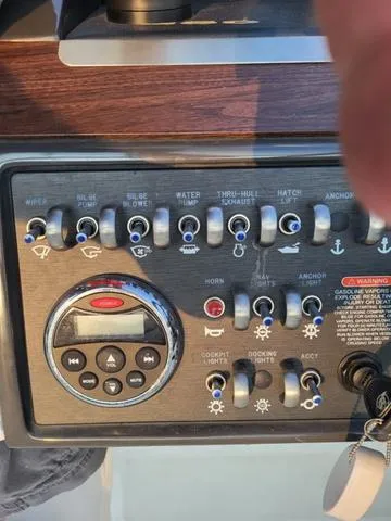 Slide: The Image of Sea Ray 250 SLX 2016 - 8