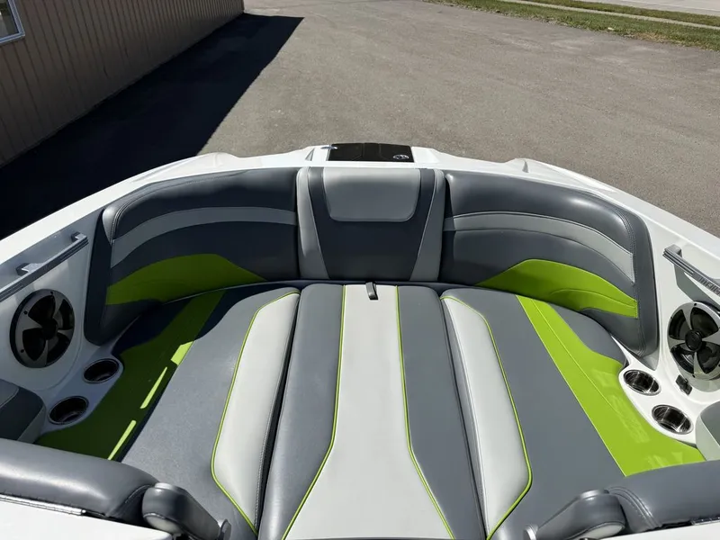 Slide: The Image of Malibu 22 MXZ 2020 - 11