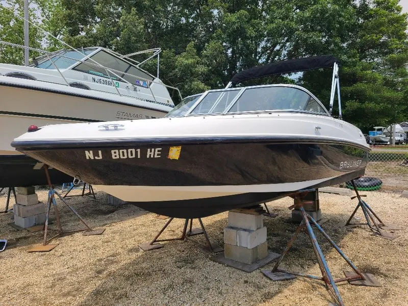 The Image of Bayliner 175 Bowrider 2012 - 0